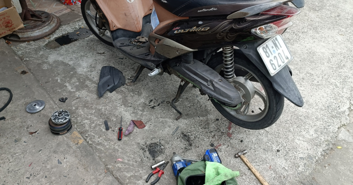 Sửa xe máy tại nhà của thành liêm