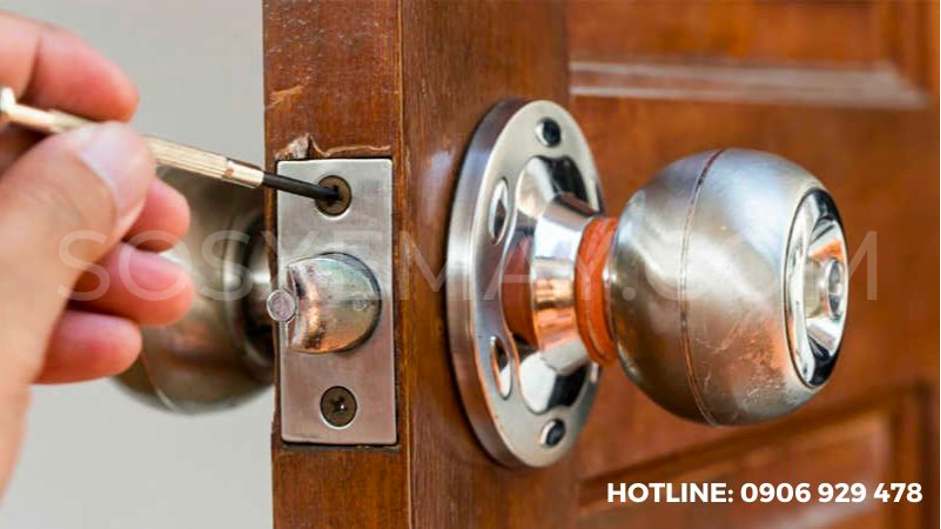 DỊCH VỤ SỬA KHOÁ LƯU ĐỘNG - HỖ TRỢ KHÁCH HÀNG 24/24 4 Dich Vu Sua Khoa Luu Dong Ho Tro Khach Hang 24 245
