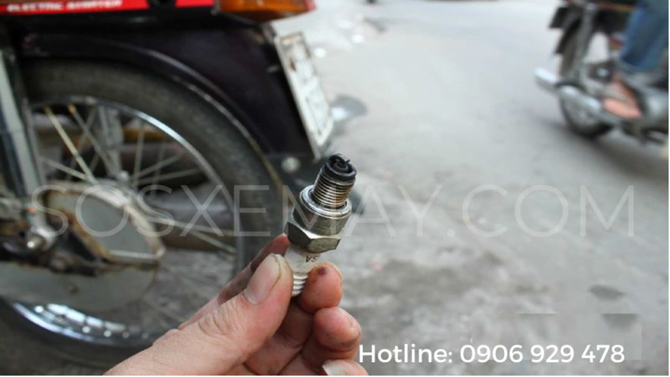 SOSXEMAY - CHUYÊN CỨU HỘ XE MÁY HONDA, CÓ MẶT SAU 15 PHÚT LIÊN HỆ 2 Thanh Liem Chuyen Cuu Ho Xe May Honda Co Mat Sau 15 Phut Lien He3